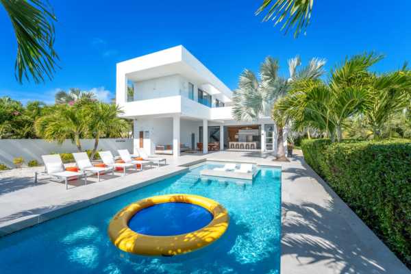 Villa 1 – Optimal for families with kids and couples