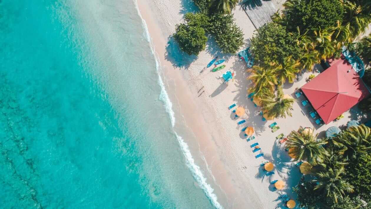 Long Bay Beach vs Grace Bay Beach: Best Caribbean Choice