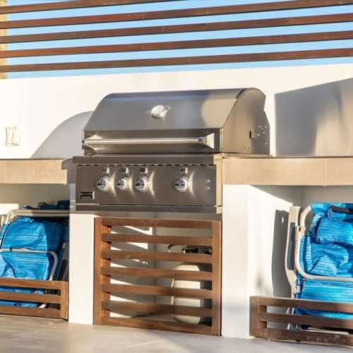 BBQ, coolers and chairs to visit other beaches