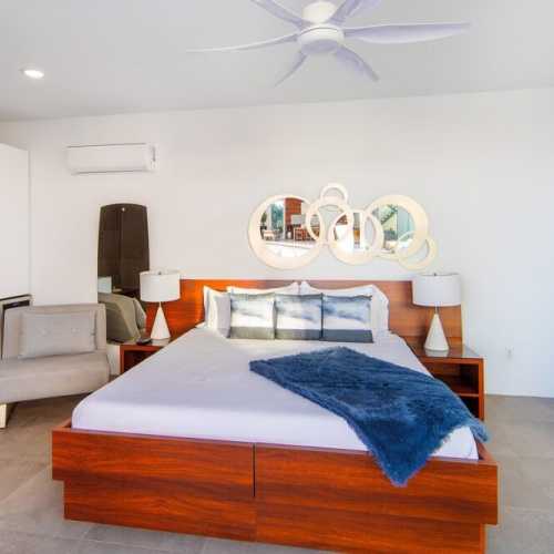 3rd room: 1 king or 2 twins