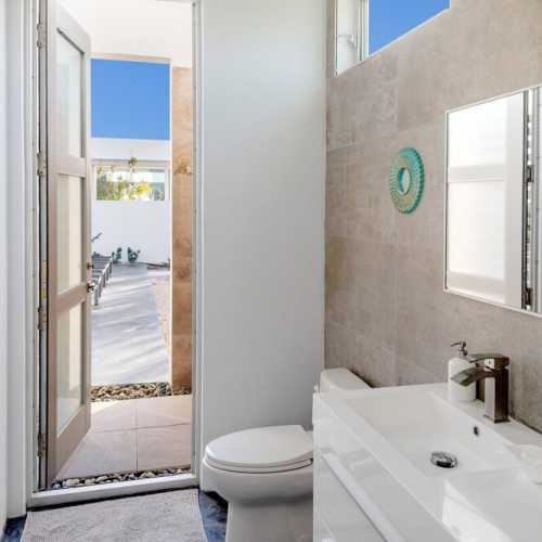 Bathroom downstairs