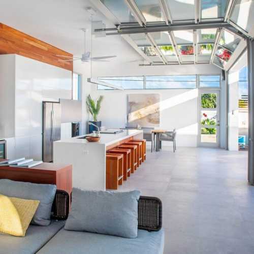 Optimal Indoor-outdoor living... when the 2 15-foot garage doors are open.