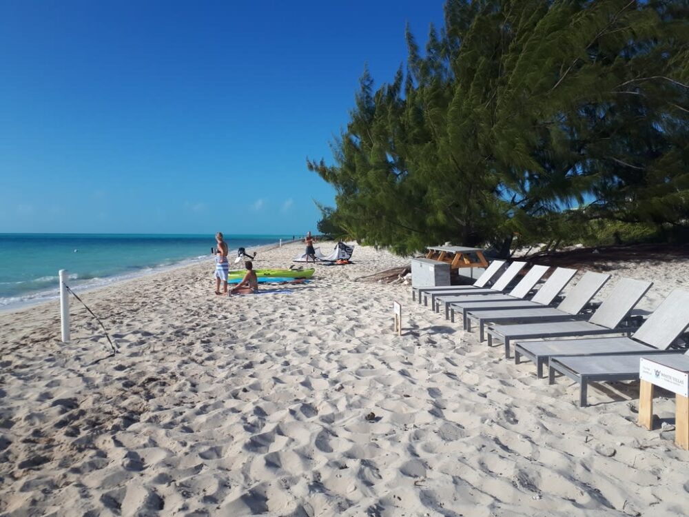 Use White Villas long chair, kayaks and SUP