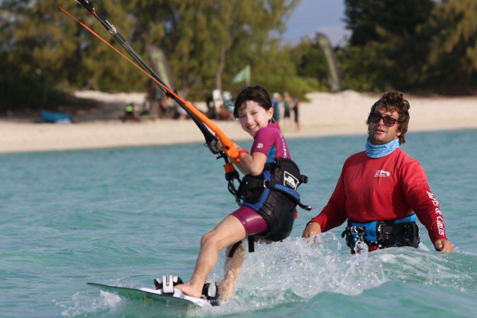 Kiteboarding in Long Bay Beach