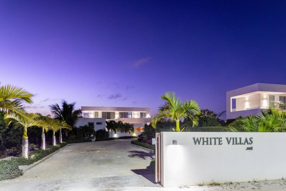 Romantic Villa for 1 Couple