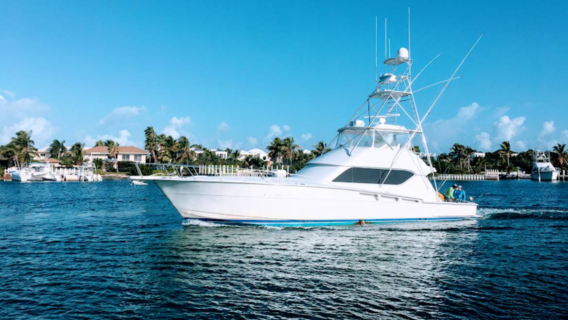 Catchin' Caicos sportfishing yacht on the Providenciales water