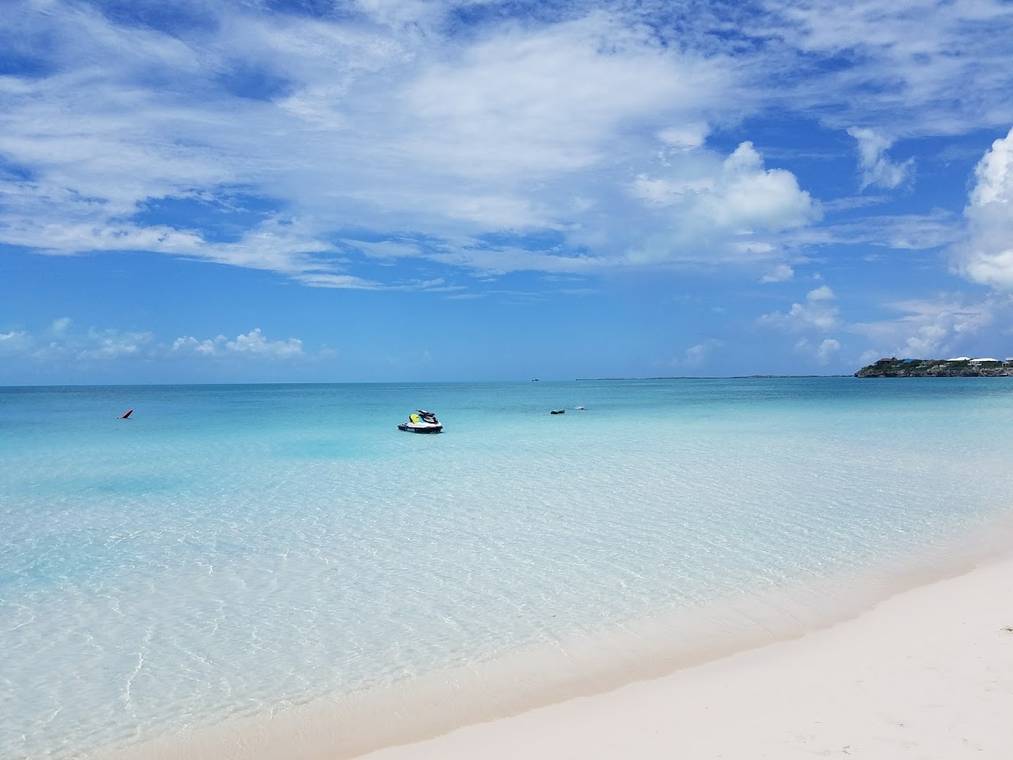Sapodilla Bay Beach in Providenciales at low tide